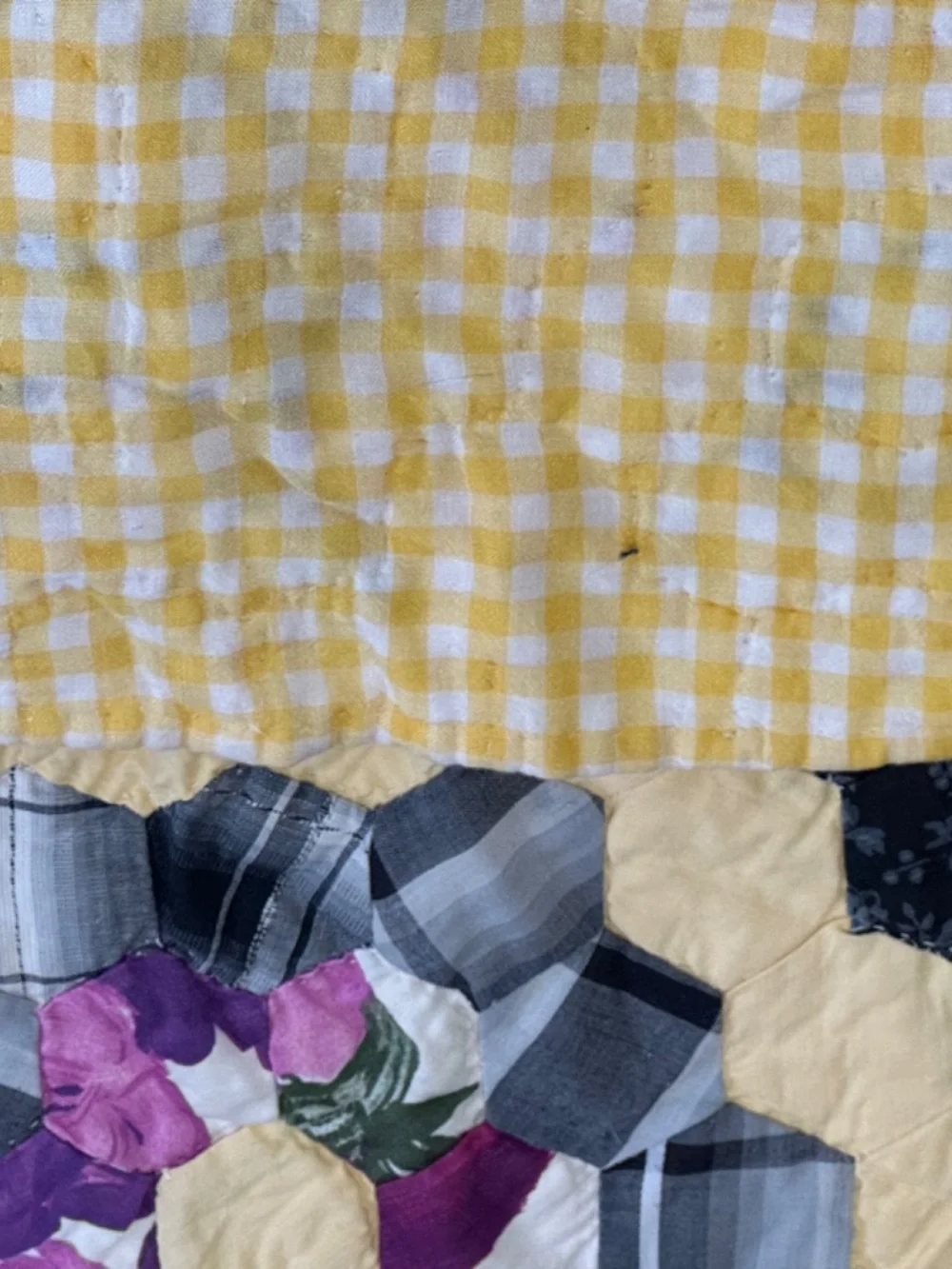 Vintage Grandmother’s Flower Garden Hexagon Quilt - Picture 5 of 9
